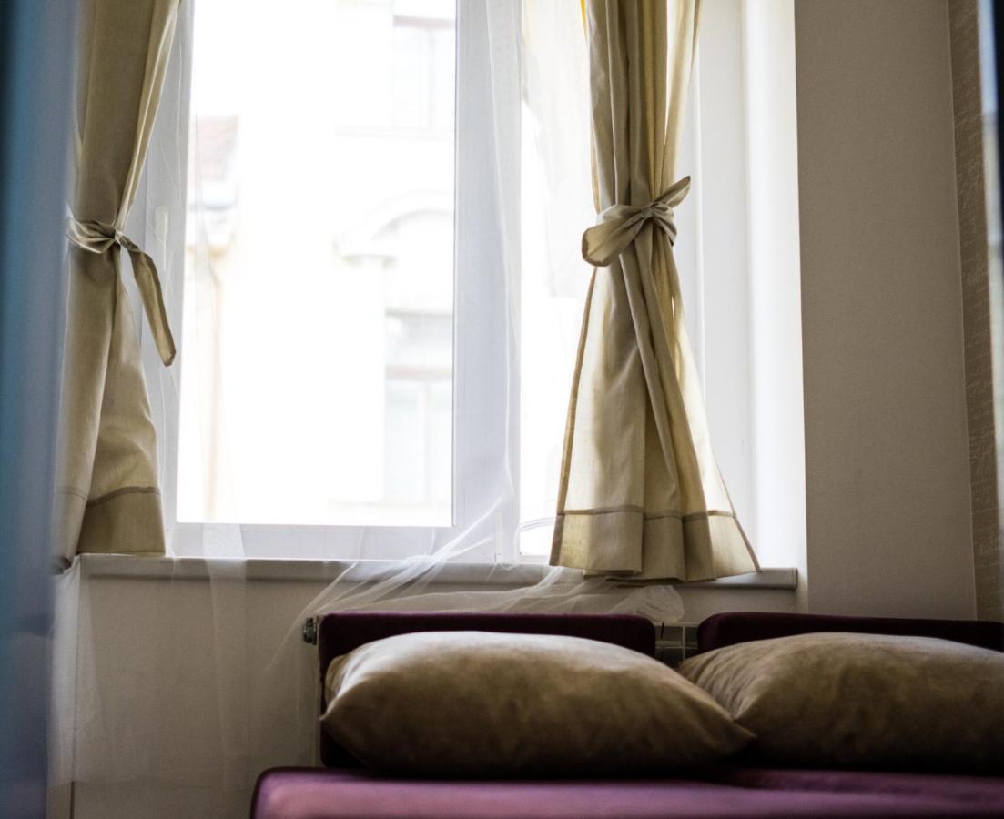 Glamour ultracentral apartment Oradea Extérieur photo